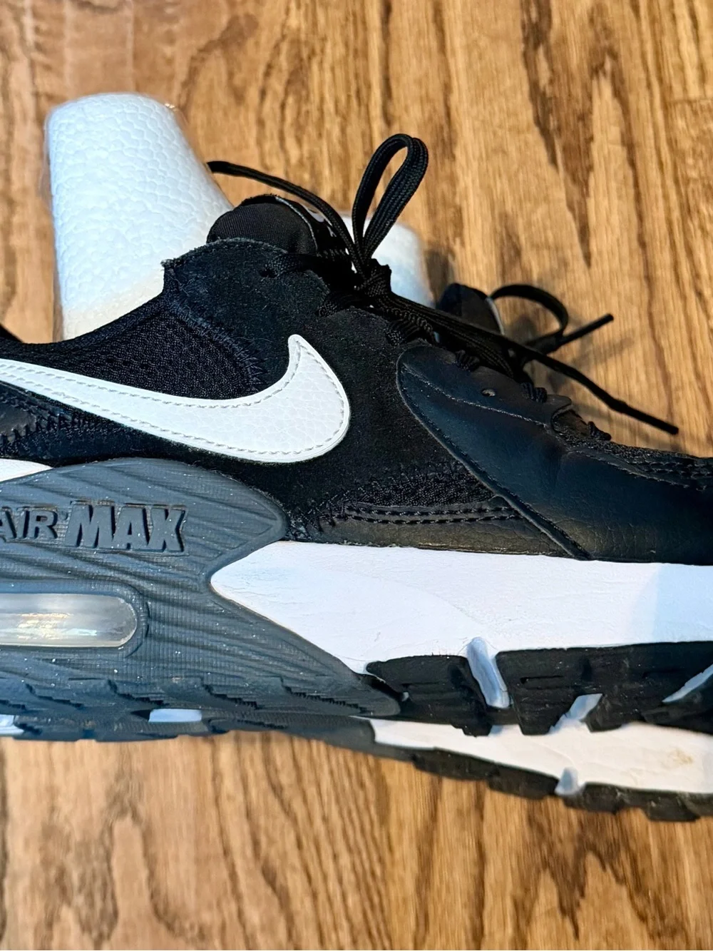 Nike Air Max Black Sneakers with White Swoosh size 7